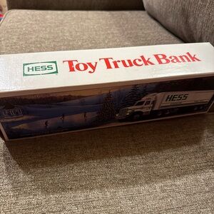 Rare Vintage New In Box 1987 Hess Toy Truck Bank with Barrels